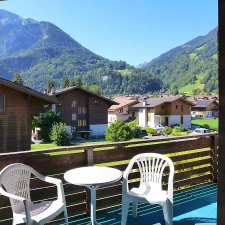 Artist's Loft Apartment Wilderswil